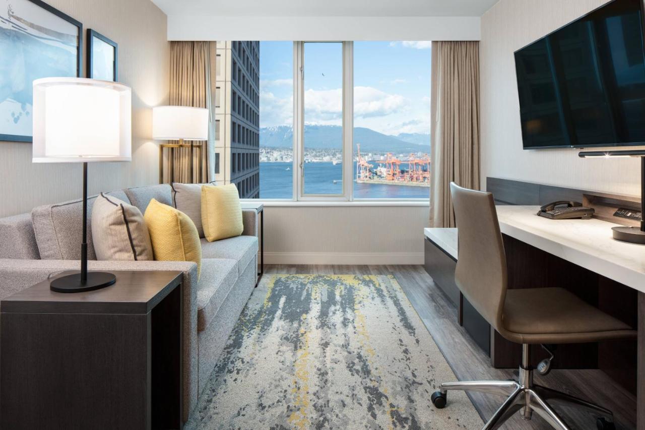 Delta Hotels By Marriott Vancouver Downtown Suites Exterior foto